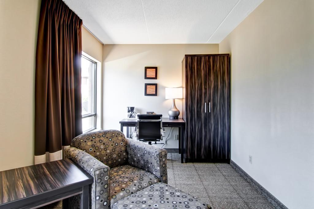 Comfort Inn Sainte-Catherine Exterior foto